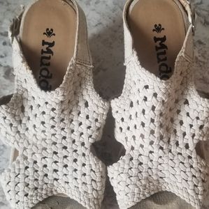 Mudd wedge sandals